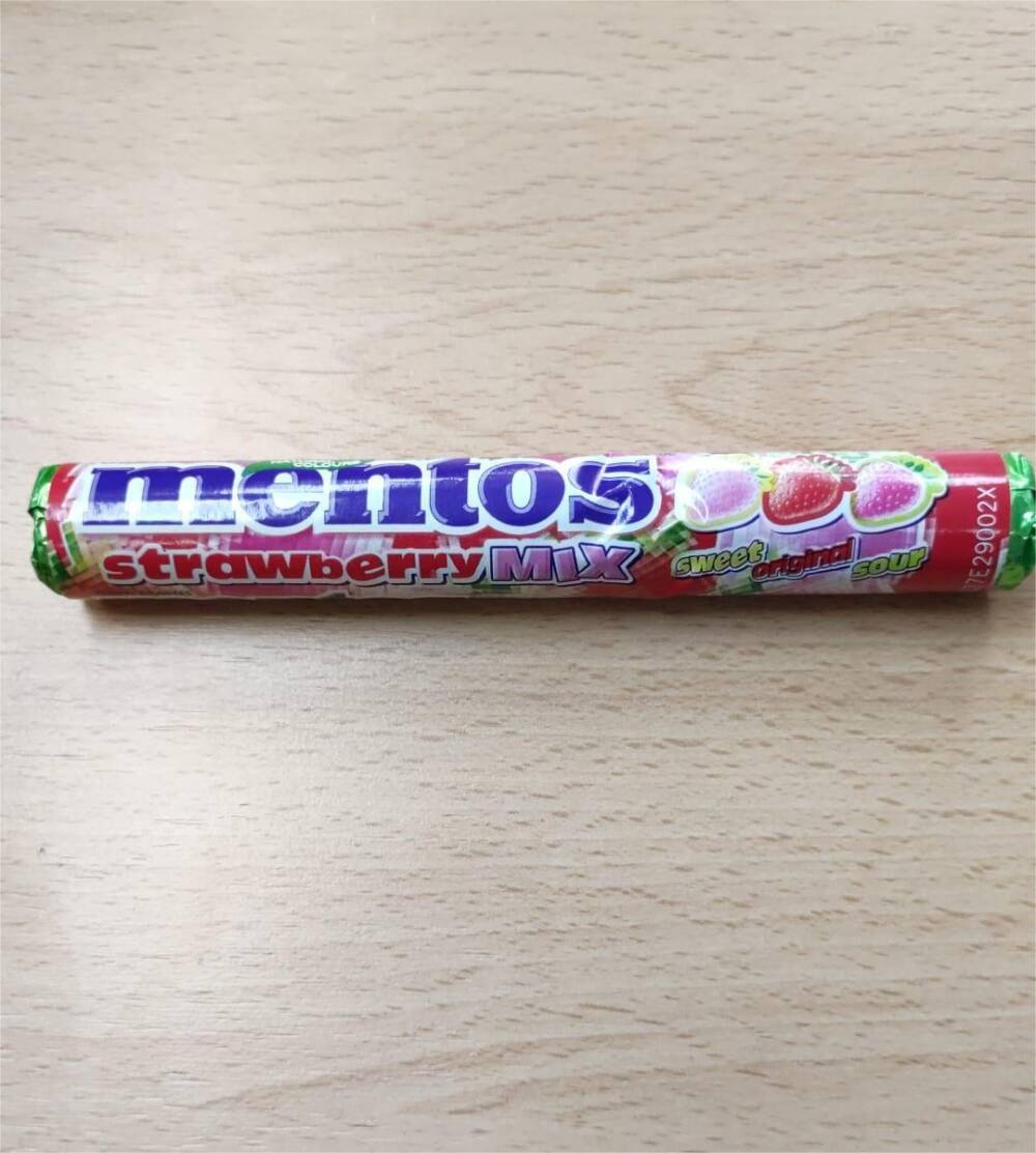 Mentos strawberry mix