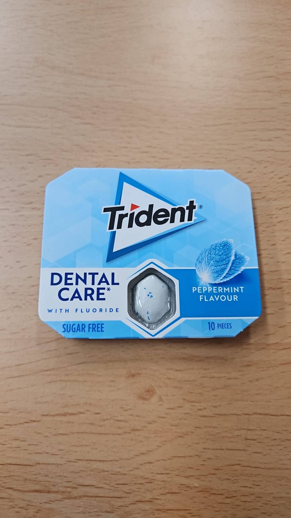 Trident dental care peppermint flavour