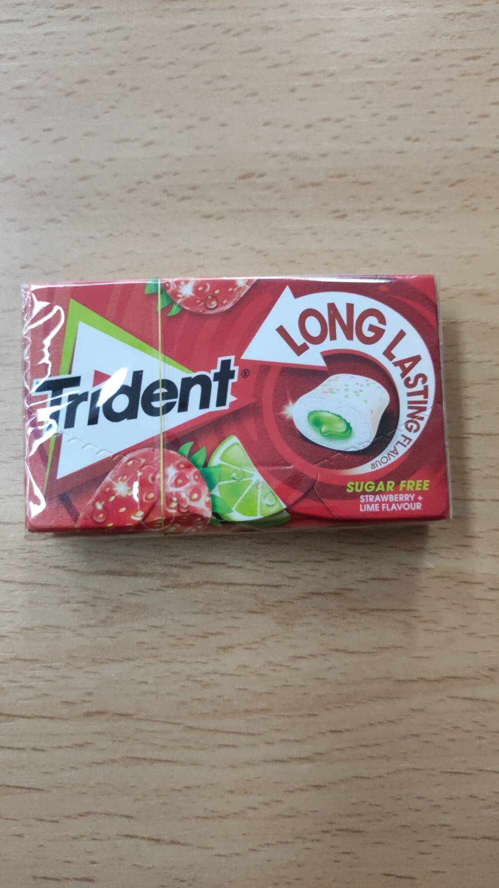 Trident long lasting strawberry+lime