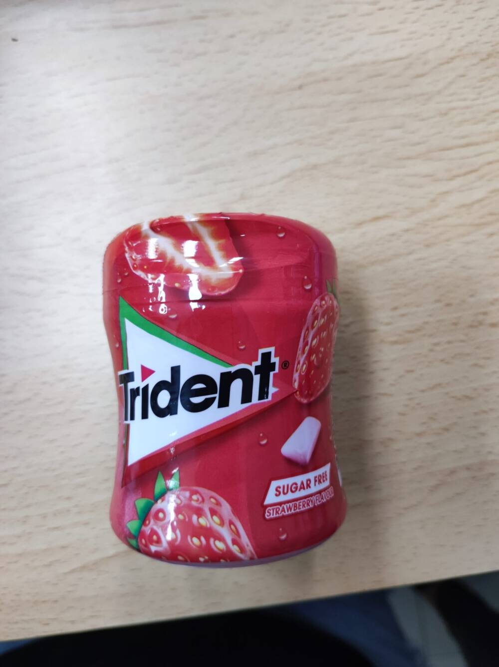 Trident strawberry flavour