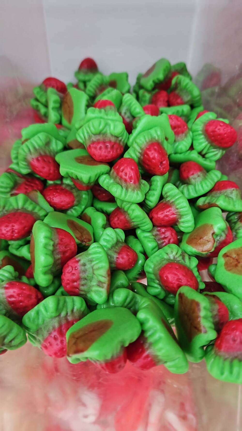 fresas-verdes-limycaramels