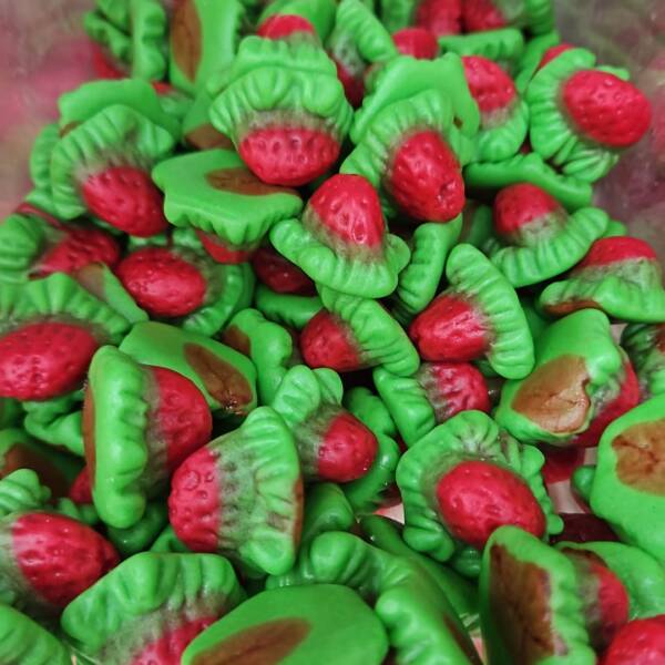 <a href="https://kimycaramels.com/producto/fresas-100g/">fresas-verdes-limycaramels</a>